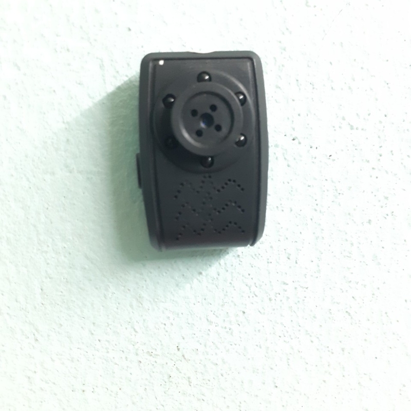 Camera ngụy trang cúc áo có hồng ngoại T5